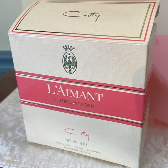L’Aimant Dusting Powder by Coty - Picture 4 of 7